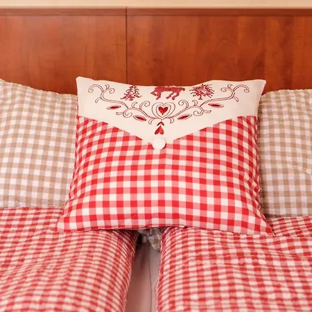 Loewenbraeu Am Kohlmarkt アパートホテル 3*